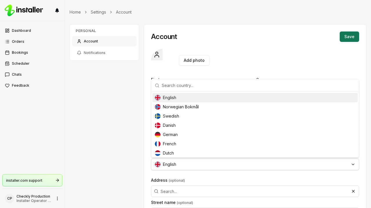 The App language list open, with English selected